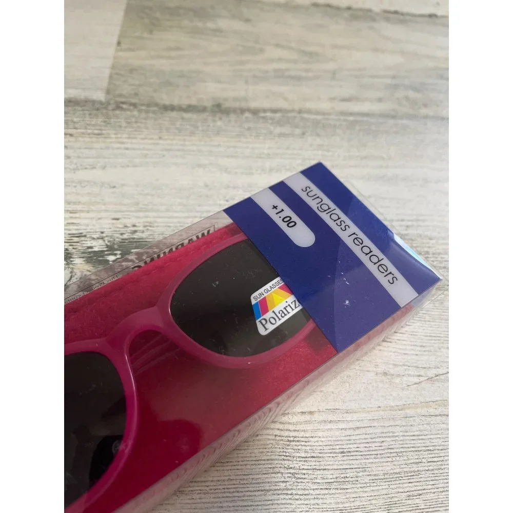 Sunglass Polarized pink readers +1.00 with pink case NWT
